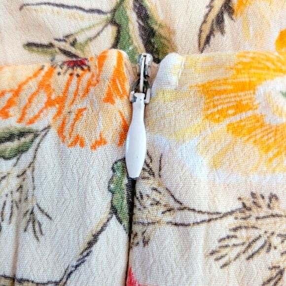 EC ASTR THE LABEL PEACH FLORAL DRESS W/TIE ON THE CHEST SZ.M - Picture 4 of 6